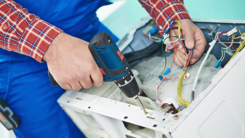 Salihli Bosch Bosch çamaşır makinesi kart tamiri – Su almama arızası orijinal parça ile giderildi. - Teknik servis örneği